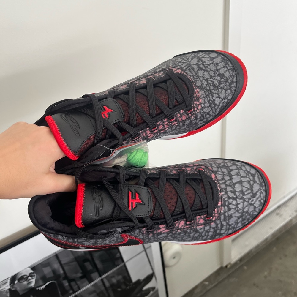 Nike Athletic Shoes Black and Red